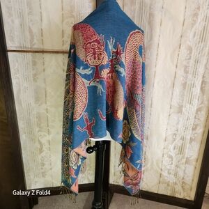PashimaColorful Peacock Patterned Shawl